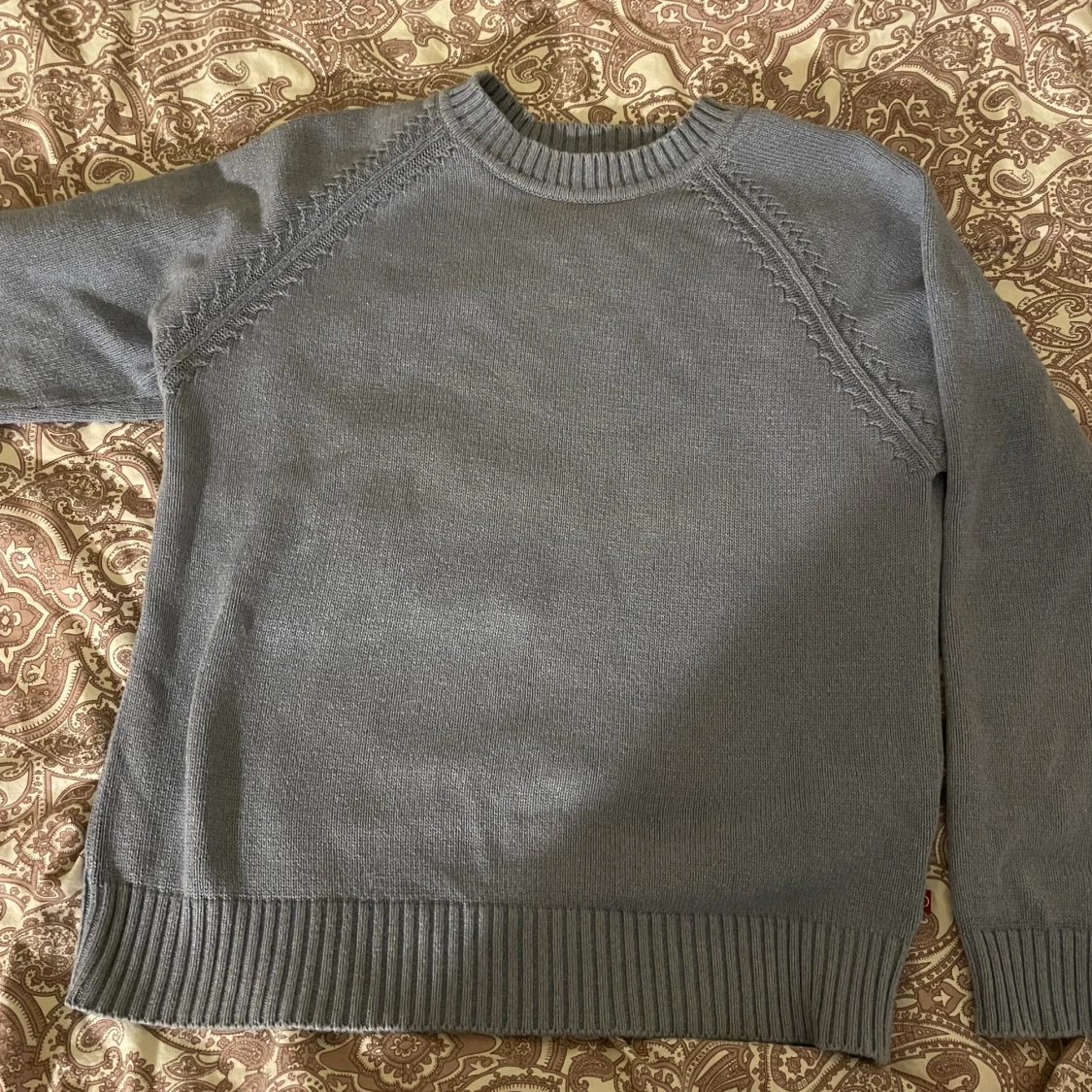 Stickad tröja