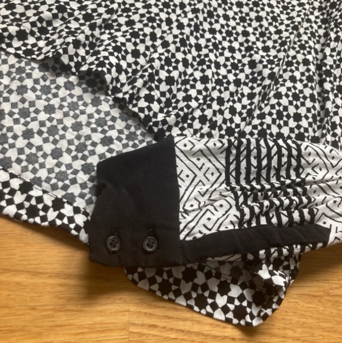 Svartvit tröja - 91