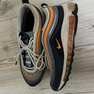 Nike’s Air Max 97 in navy and yellow. very good condition. 