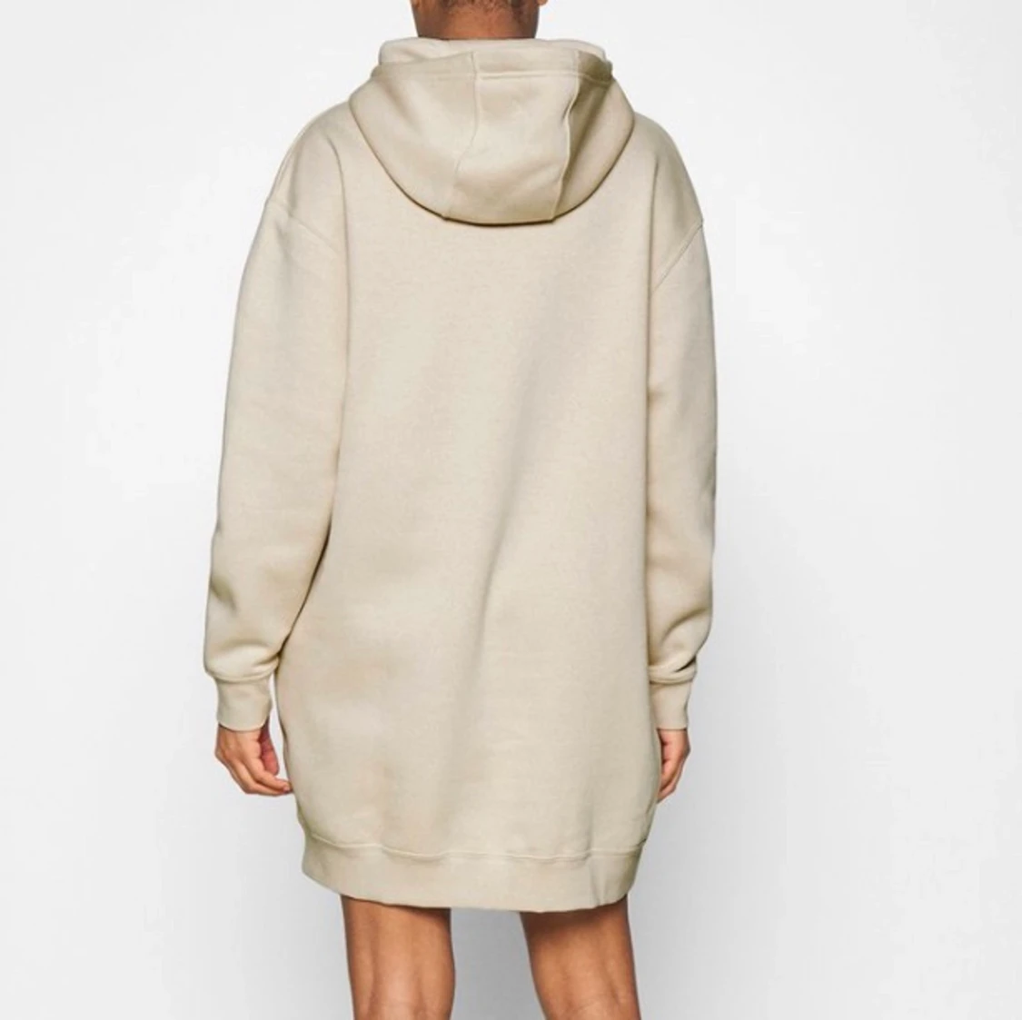 Beige hoddieklänning från Nike - 90