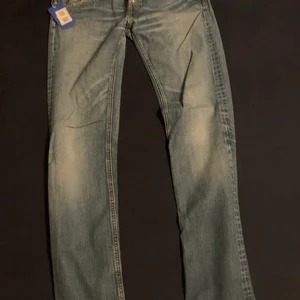 replay jeans - replay låg midjade jeans aldrig använd, bra skick. skriv för fler bilder, straight leg jeans