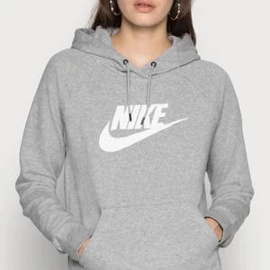 Nike hoodie - Säljer min nike hoodie helt ny. Nypris: 440kr