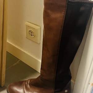 Confortable XTI boots, size 38, knee high, prefect for girls with thicker thighs, classic boots.