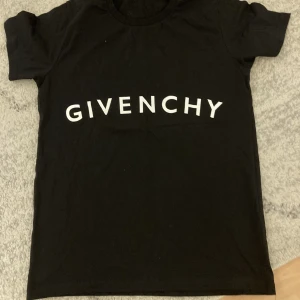 Ny strl s.  250kr - Ny strl s 250kr