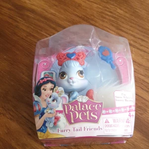 Leksak - Palace pets . Helr ny