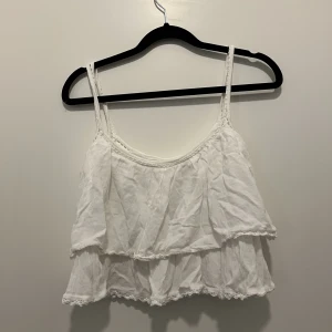 Topp vit linne - Vit topp/linne