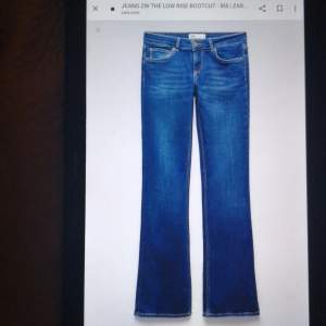 Ett par jättefina zara jeans! Men dem är inte riktigt min stil längre💕jättebra skikt! Dem är ljusare än på bilden