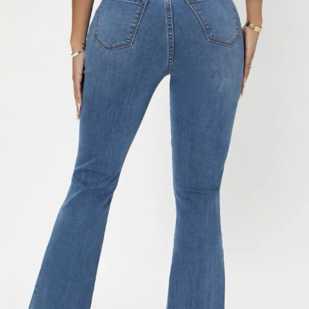 Bootcut jeans. Jeans & Byxor.