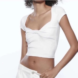 Zara topp  - Vit topp från zara🤍
