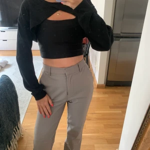 Sleeves från zara  - Supercoola sleeves från zara. Strl M. 