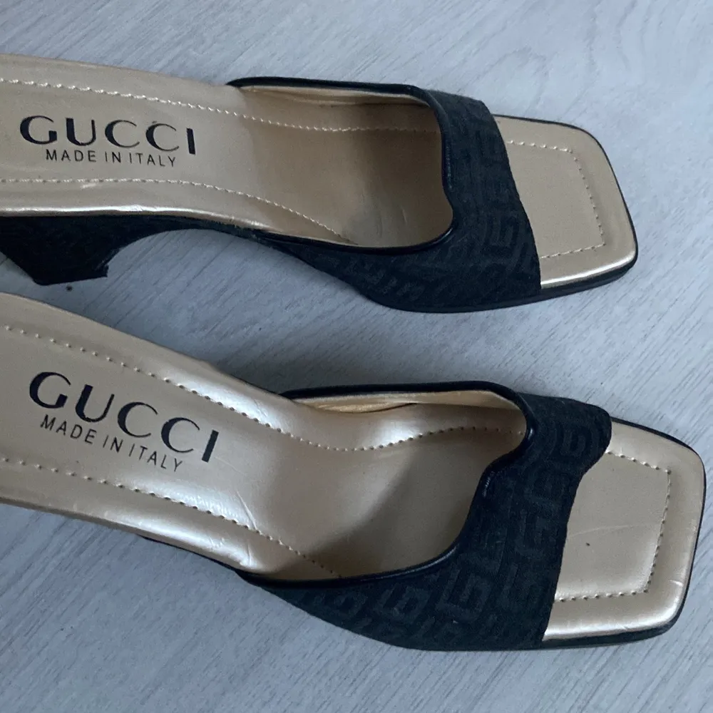 Klackskor från Gucci, föreslå priser!!. Skor.