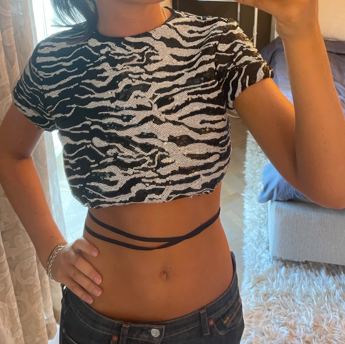 Lioness Fashion zebramönstrad croppad topp