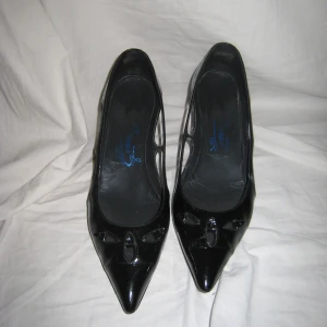 Svarta kittenheels - Bra skick! Storlek 39/40