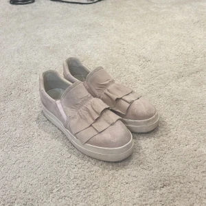 Gant, 39 - Säljer min gant skor, inköpta från förra våren. Storlek 39. 