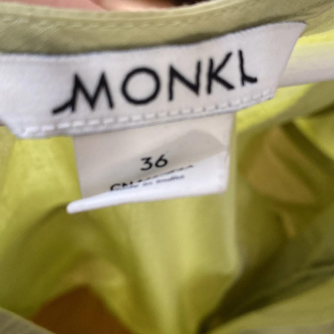 Volang wraptop från monki - 91