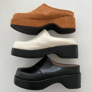 Skor Shop Peche - Helt nya boots/loafers typ från shop peche! Aldrig använda för att de inte riktigt passade mig :/ lånade bilder från hemsidan. Mina är vita!
