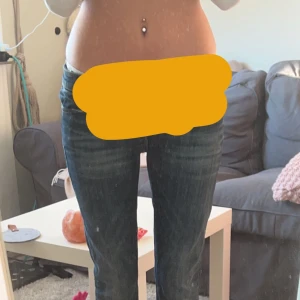 crocker jeans - Ett par jätte fina crocker jeans som jag köpte är på plick men som tyvärr inte passade💗 