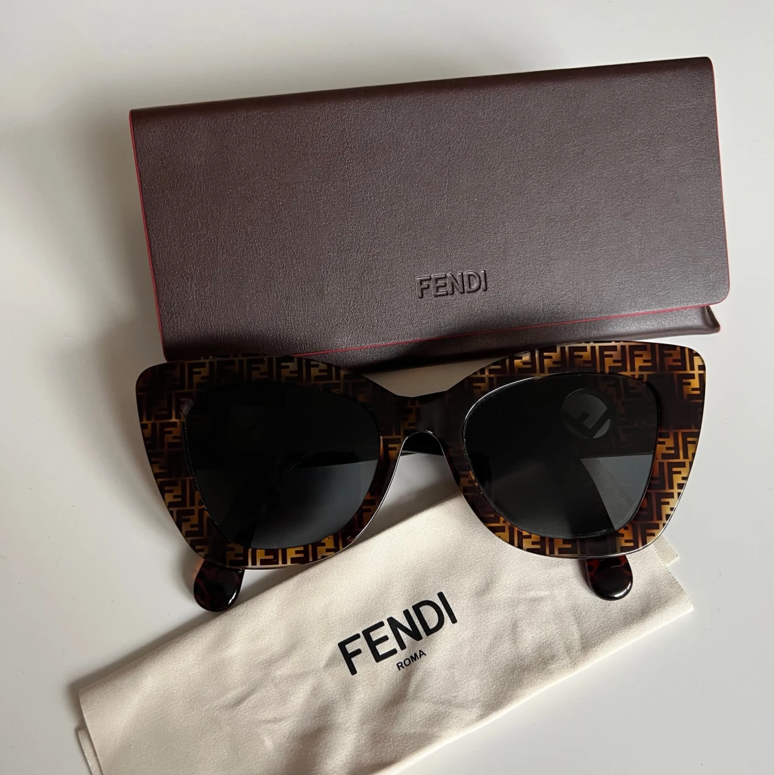 Fendi solglasögon 