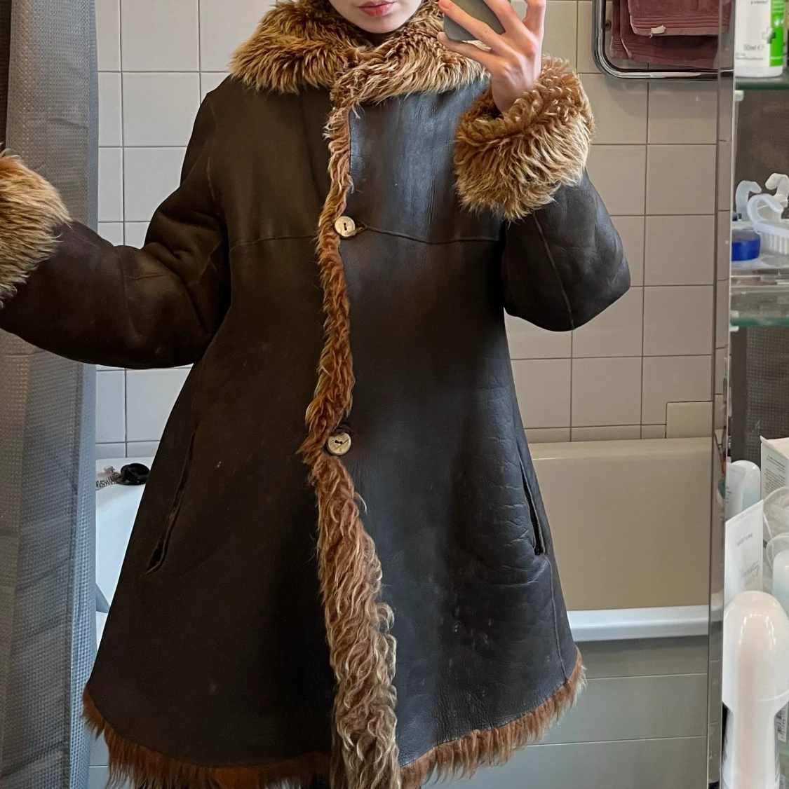 Varm päls/läder-kappa