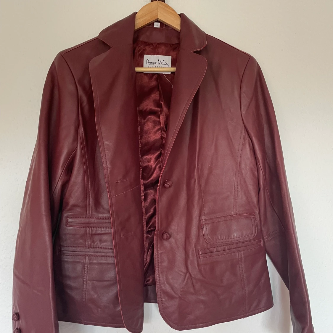 Vinröd läderjacka   - 90