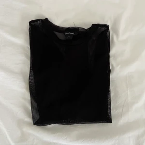 Meshtopp från Sellpy - Säljer denna superfina meshtoppen!!! Sparsamt använd och i nyskick🥳