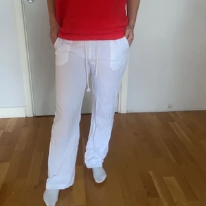 Linnebyxor - Vita linnebyxor i storlek s.💞