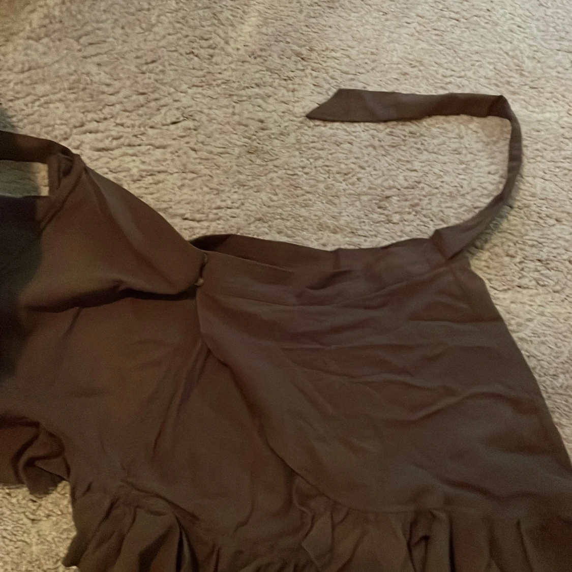 Militärgrön kjol med knut - 91