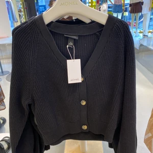 Kofta från monki - Svart, sparsamt använd 