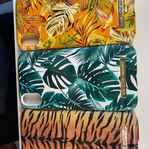 Ideal mobilskal iPhone XR - Mobilskal från ideal of sweden till iPhone XR. Väldigt fint skick. Frakt i blå PostNord påse 45kr