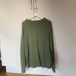 Stickad tröja  - Snygg Stickad tröja från hm, oanvänd. Skick 10/10