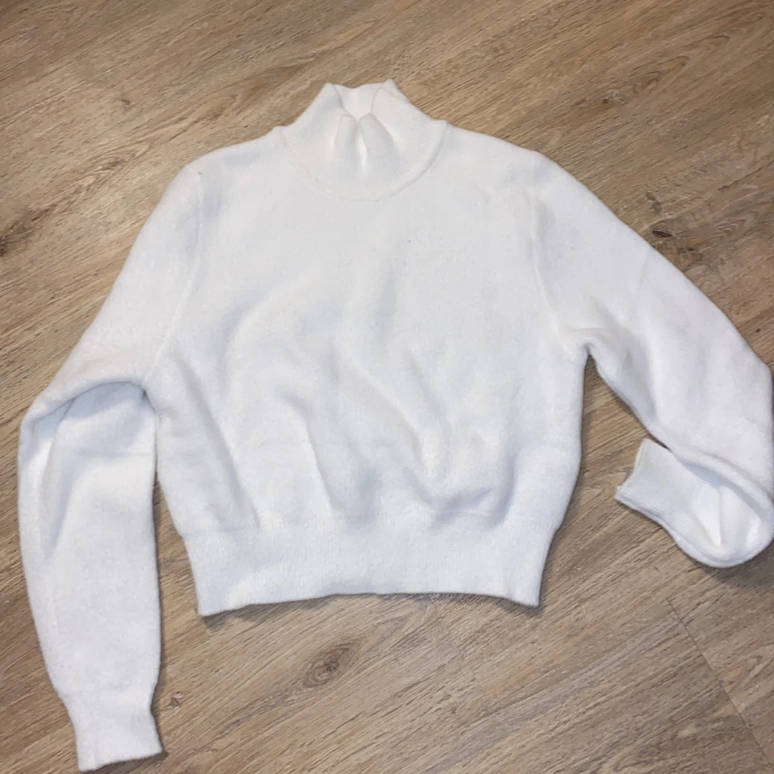 Vit långärmad tröja 
