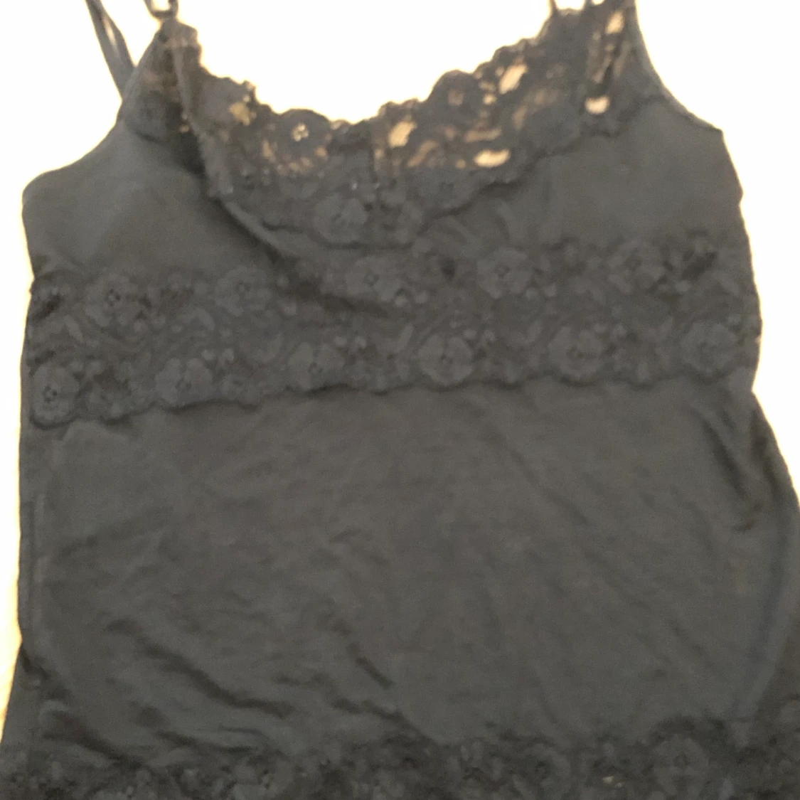 svart spetslinne - 90