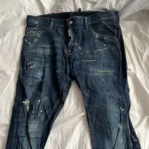 Gott skick, storlek 50 jeans från dsquared2