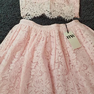 Make way linje och kjol  - Passar både för 34 och 36