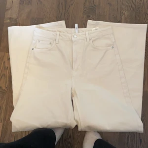 Weekday Ace jeans  - Säljer dessa weekday jeans i modell ace. Storlek 28/32 och de är i jätte bra skick. Säljer för 150 kr plus frakt, kan mötas upp i lödde/lund. 