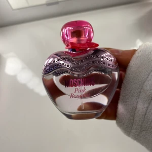 Ny parfym moschino  - Ny parfym från moschino, endast testad. Finns förpackning kvar!