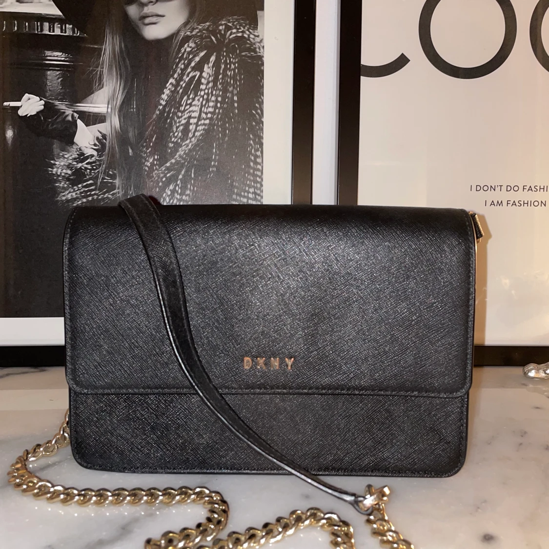 DKNY axelbandsväska ÄKTA