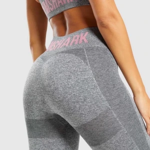 Gymshark tights - Grå/rosa tights från Gymshark. Strl XS, använda enstaka gång. Fint skick