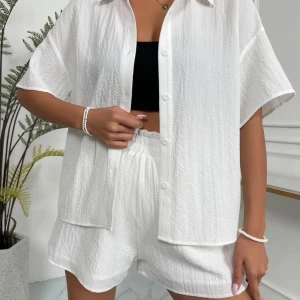 Shorts och tröja i ett set  - Superfin två delat set. Shorts och tröja 