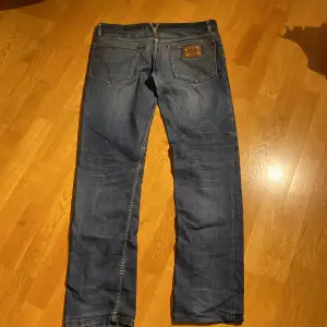 Fina blå D&G jeans stl 33waist Nypris 5900kr