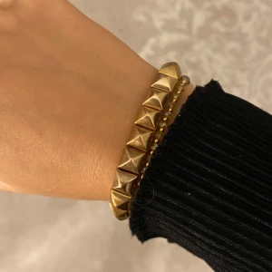 Armband guld - Säljer mitt armband🧡