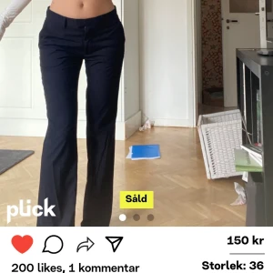 lågmidjade kostymbyxor - Jättesnygga kostymbyxor som jag köpt här på pilck. tyvärr var de lite för stora för mig. köpte för 330!💌