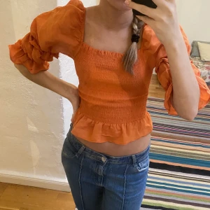 Blus, bershka - Orange söt blus/topp från beshka🧡