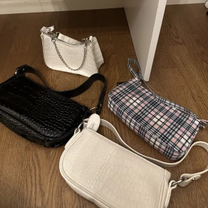 Väskor - Alla 4 väskor 