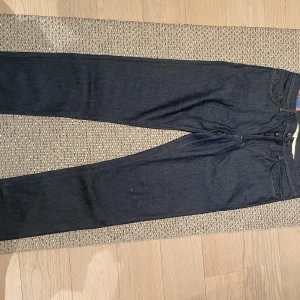 Nya Acne jeans  - Acne jeans aldrig använda pga fel storlek 