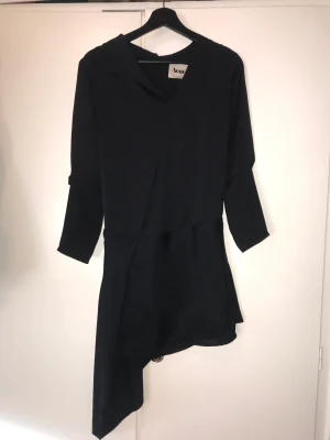 Acne klänning - Svart Acne klänning i storlek 36