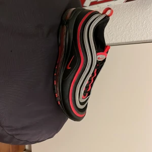 Nike air Max 97  - Använt 2 gånger bra kvalitet 