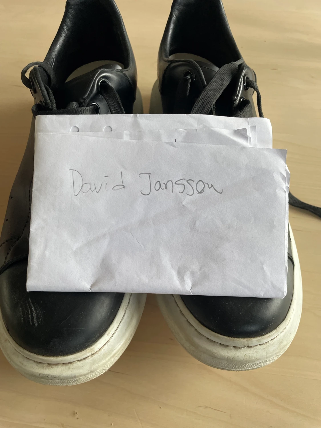 Alexander McQueen skor i storlek 45 - 90