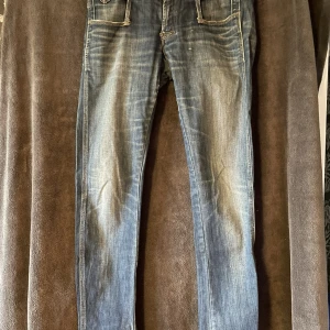 Lågmidjade jeans  - Lågmidjade jeans från G-star i storlek M, dem är oanvända