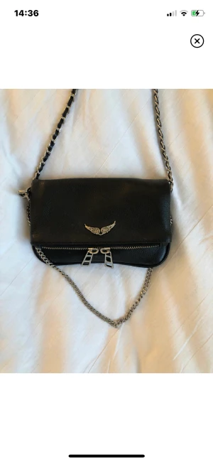 Zadig väska  - Hej!  Säljer en Zadig väska köpt 2022. Fint skick. Hör av er vid intresse.💓💓
